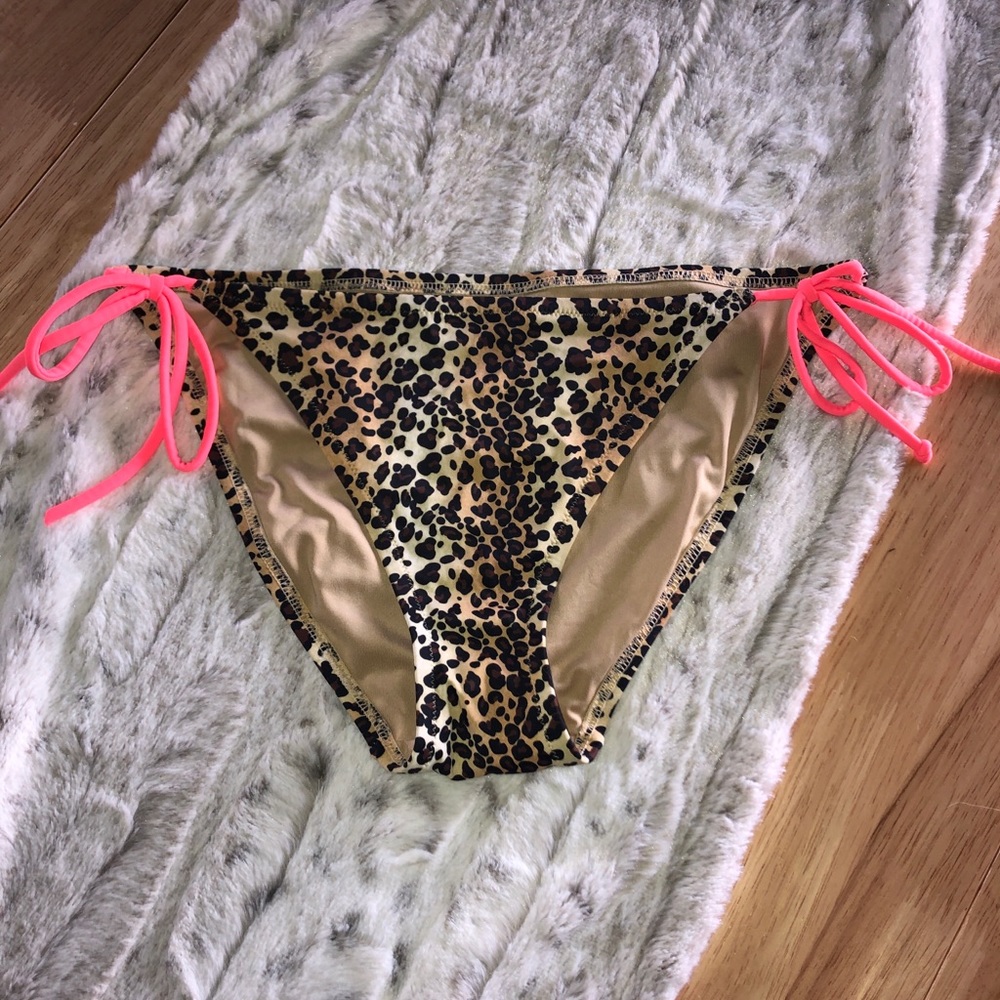 Victoria’s Secret bikini bottoms